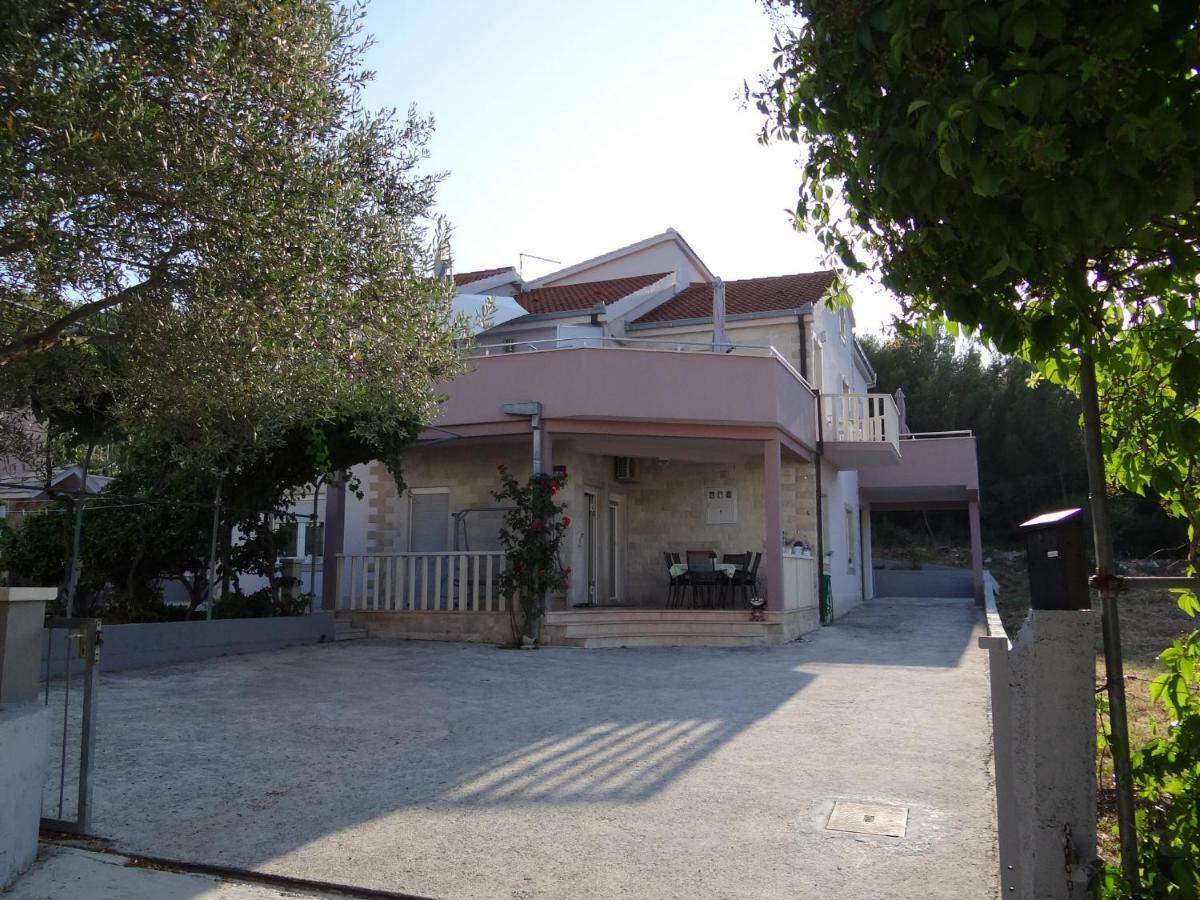 Vila Emilija Трогир Экстерьер фото