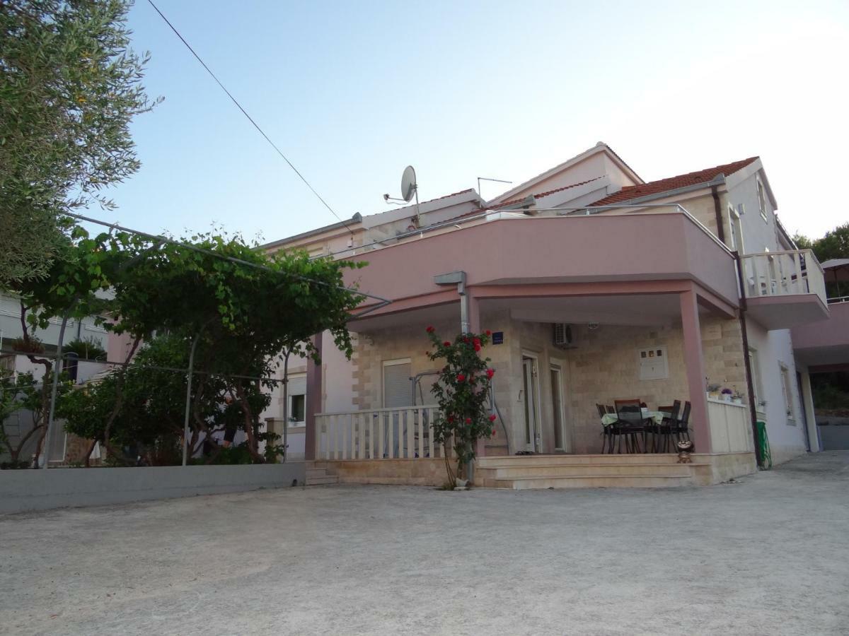 Vila Emilija Трогир Экстерьер фото