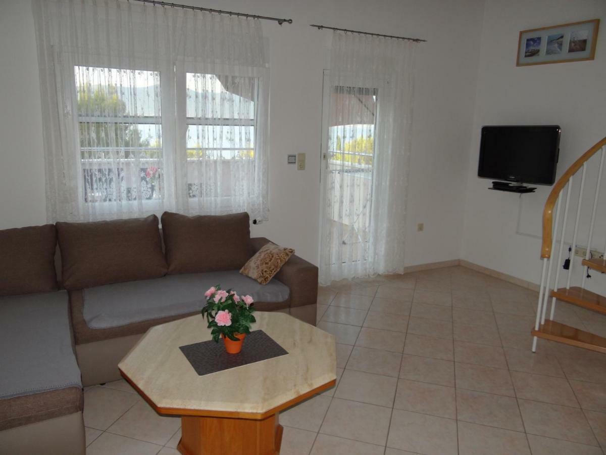 Vila Emilija Трогир Экстерьер фото